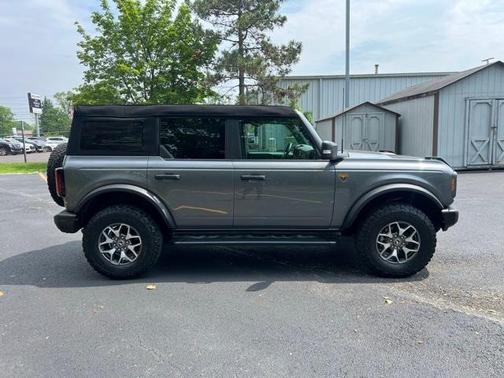 2023 Ford Bronco Badlands