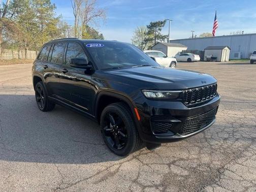 2023 Jeep Grand Cherokee Altitude