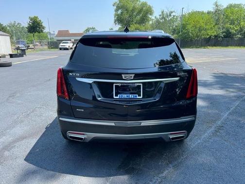 2022 Cadillac XT5 Premium Luxury