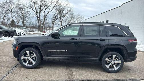 Diamond Black 2026 Jeep Grand Cherokee Limited