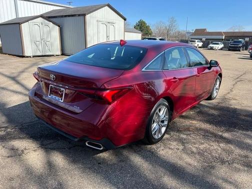 2022 Toyota Avalon XLE