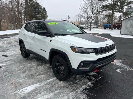 2024 Jeep Compass Trailhawk