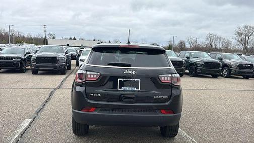 Diamond Black 2026 Jeep Compass Limited