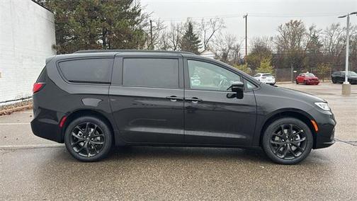 2026 Chrysler Pacifica Limited