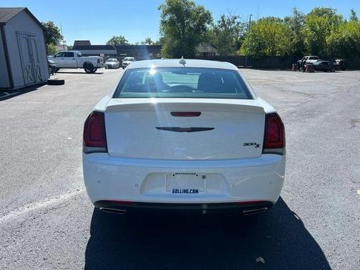 2021 Chrysler 300 S