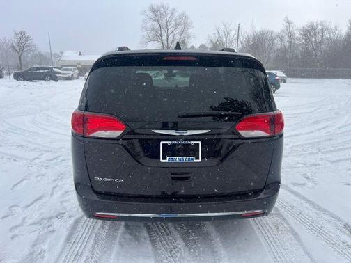 2018 Chrysler Pacifica Touring-L Plus