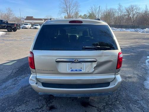 2006 Chrysler Town & Country LX