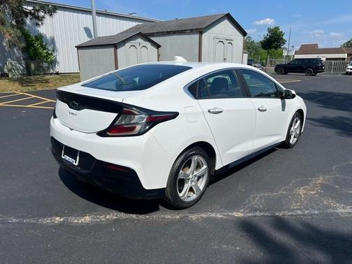 2018 Chevrolet Volt LT