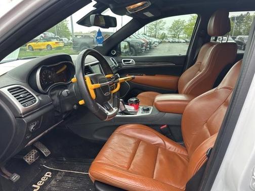 2016 Jeep Grand Cherokee SRT