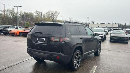 Diamond Black 2026 Jeep Cherokee Overland