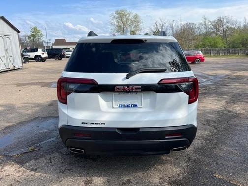 2023 GMC Acadia SLE