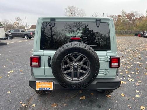 2024 Jeep Wrangler Sport