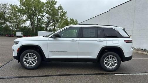 2025 Jeep Grand Cherokee Laredo X