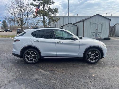 2024 Alfa Romeo Stelvio Ti