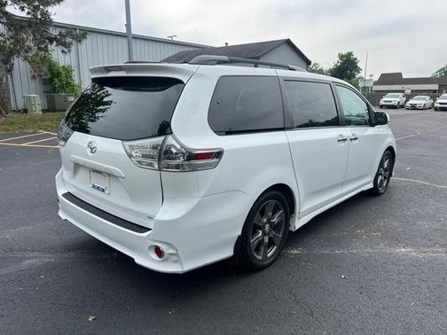 2017 Toyota Sienna L