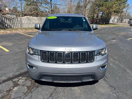 2019 Jeep Grand Cherokee Laredo E