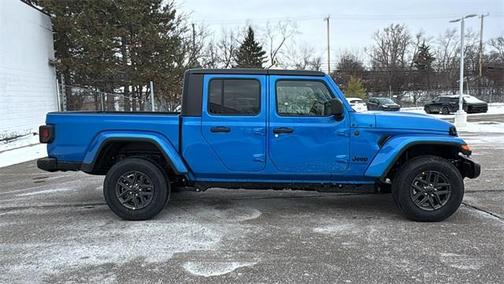 2026 Jeep Gladiator Sport