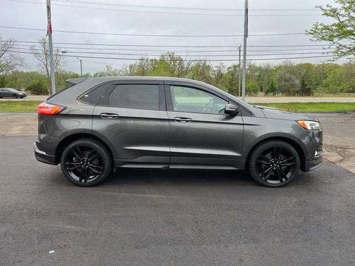 2019 Ford Edge ST