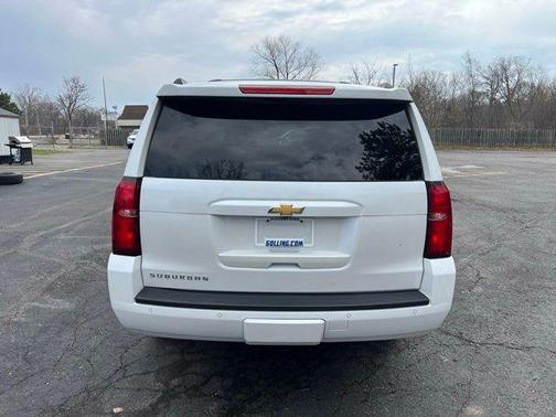 Iridescent Pearl Tricoat 2016 Chevrolet Suburban LT