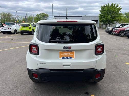 Alpine White Clearcoat 2023 Jeep Renegade Latitude