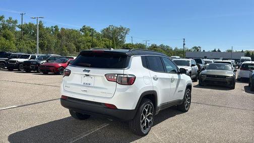 Bright White Clearcoat 2026 Jeep Compass Limited