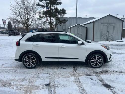 2022 Kia Niro Touring SE