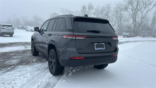 2025 Jeep Grand Cherokee Laredo