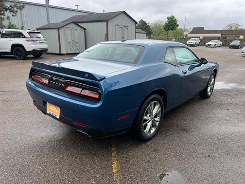 2022 Dodge Challenger SXT