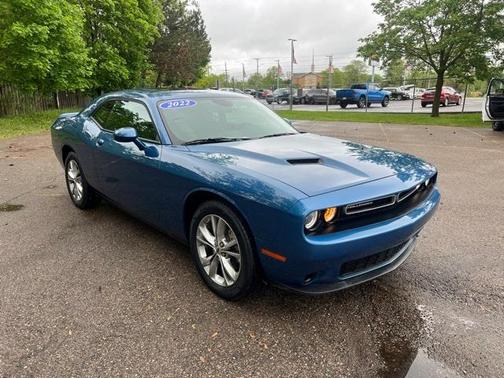 2022 Dodge Challenger SXT