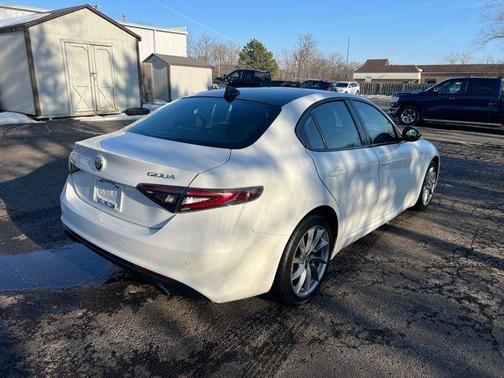 2024 Alfa Romeo Giulia Ti