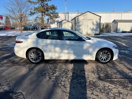 2024 Alfa Romeo Giulia Ti