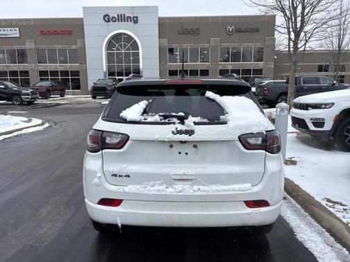 2022 Jeep Compass Altitude