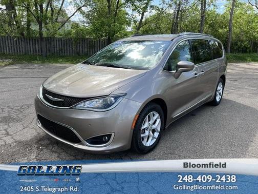 2018 Chrysler Pacifica Touring-L