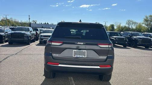 Metallic 2026 Jeep Grand Cherokee Limited