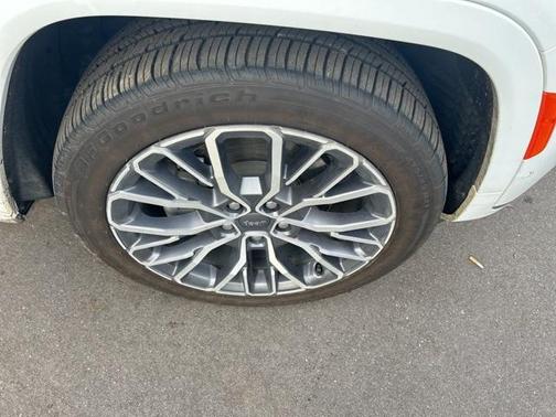 2022 Jeep Grand Cherokee L Summit