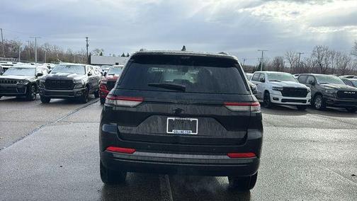 Diamond Black 2026 Jeep Grand Cherokee Limited