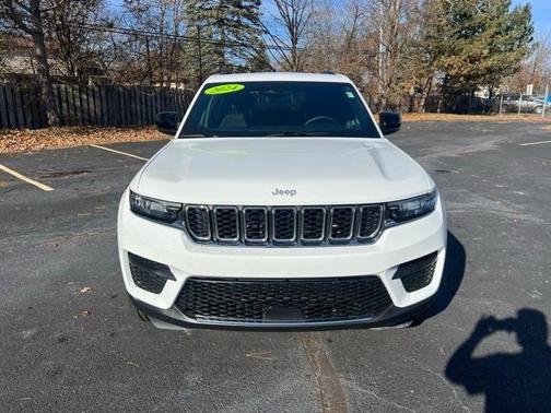 2024 Jeep Grand Cherokee Laredo