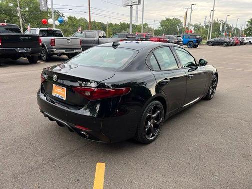 Alfa Black 2019 Alfa Romeo Giulia Ti