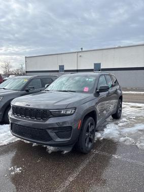 2024 Jeep Grand Cherokee Laredo