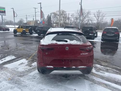 2019 Alfa Romeo Stelvio Ti Sport