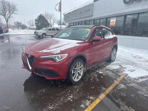 2019 Alfa Romeo Stelvio Ti Sport