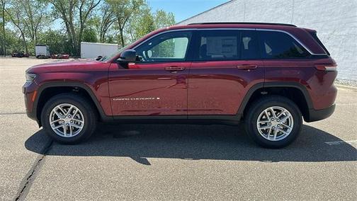 2025 Jeep Grand Cherokee Laredo X