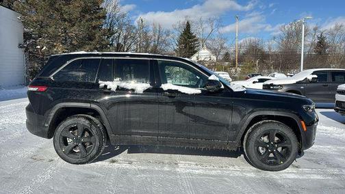 Diamond Black 2026 Jeep Grand Cherokee Limited