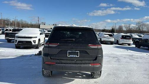 Diamond Black 2026 Jeep Grand Cherokee Limited