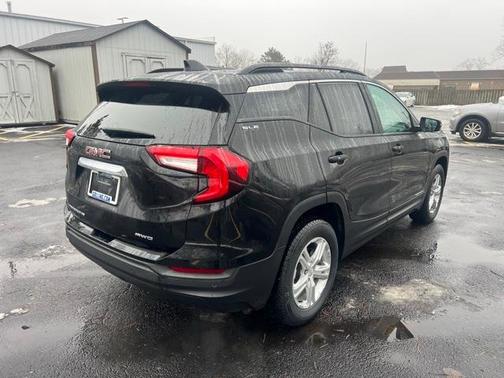 2023 GMC Terrain SLE