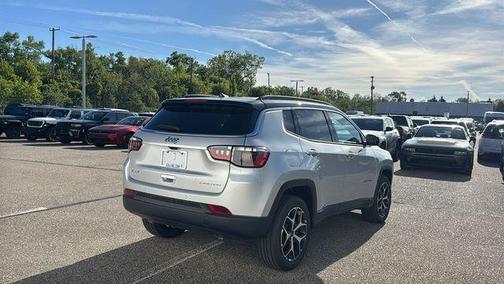 Silver Zynith 2026 Jeep Compass Limited