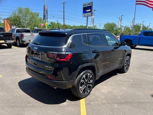 Diamond Black 2022 Jeep Compass Limited