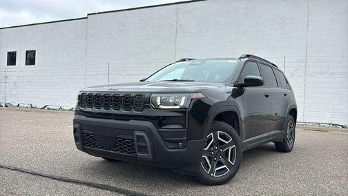 Diamond Black 2026 Jeep Cherokee LAREDO/LIMITED