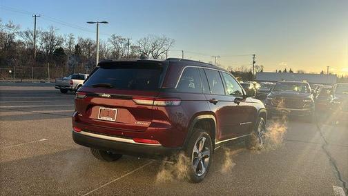 Velvet Red Pearlcoat 2026 Jeep Grand Cherokee Limited