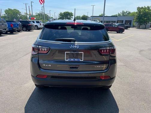 Granite Crystal Clearcoat Metallic 2024 Jeep Compass Limited